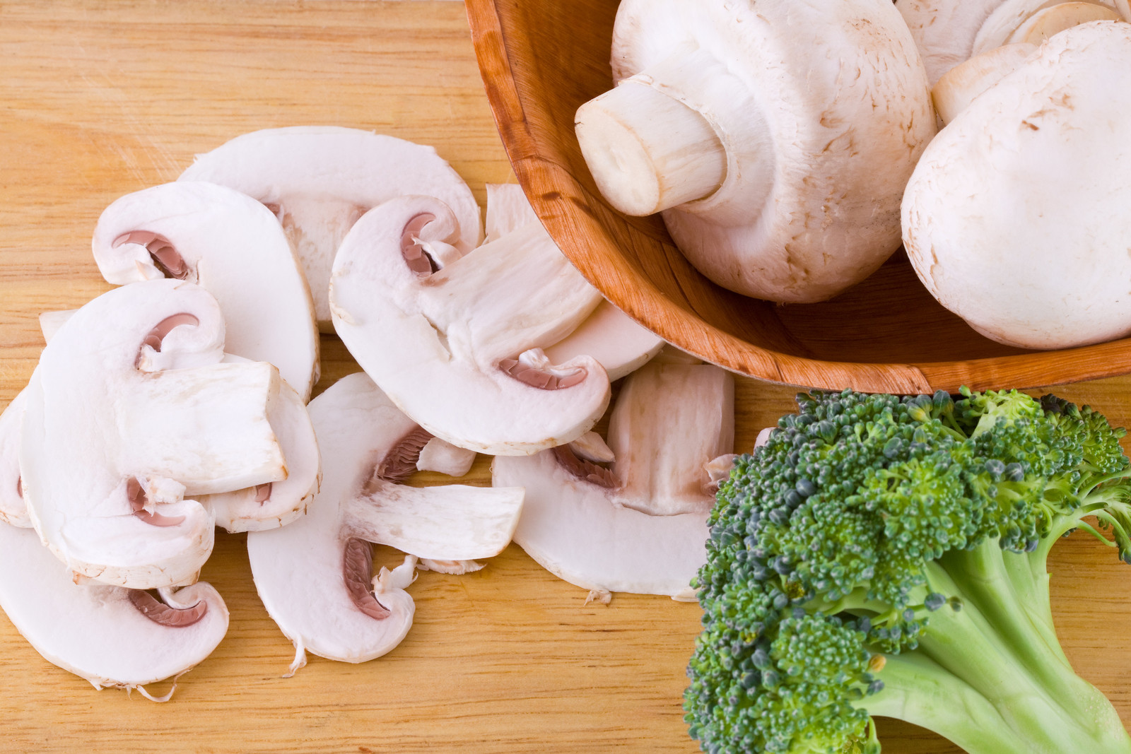 Hoe bereid je broccoli? Methoden voor het koken en serveren